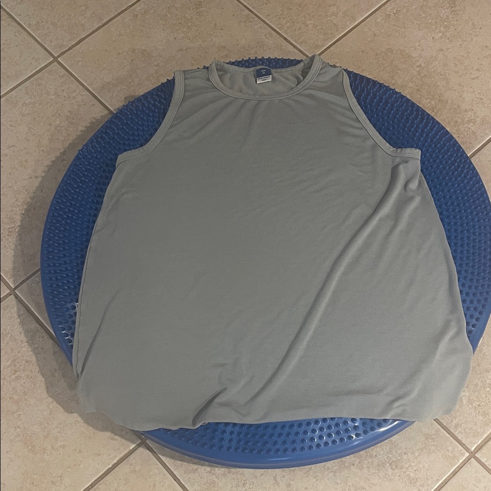 Women’s Sleeveless Athletic Tank Top - Gray